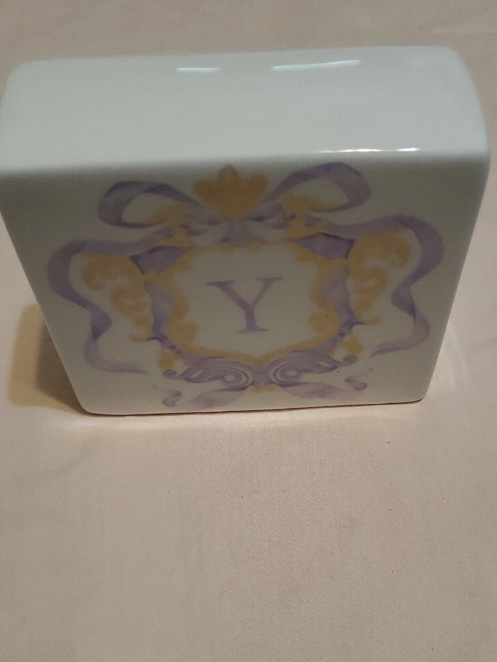 'Y' Monogram Decor - Picture 1 of 6
